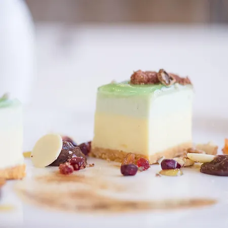 Hotel Marbella Golem (Tirana)