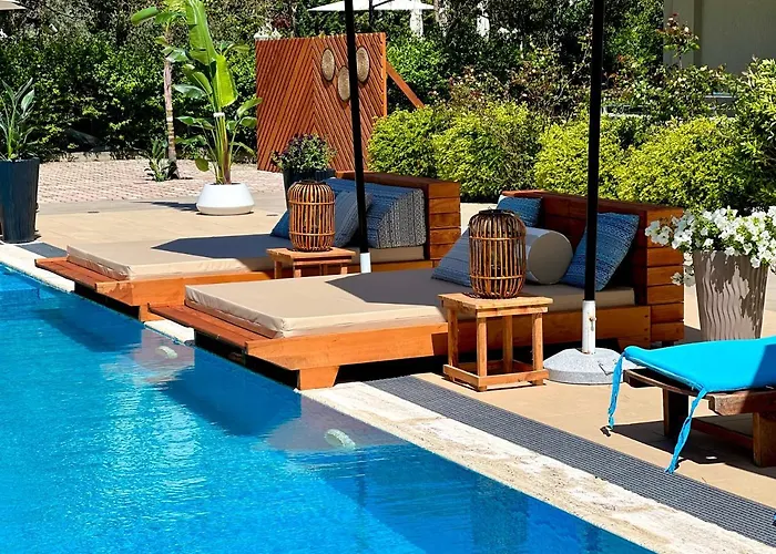 Marbella 4* Golem (Tirana)